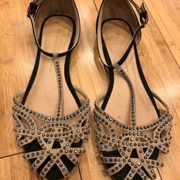 ZARA Spring / Summer Studded Flat Sandals - Picture 2 of 7